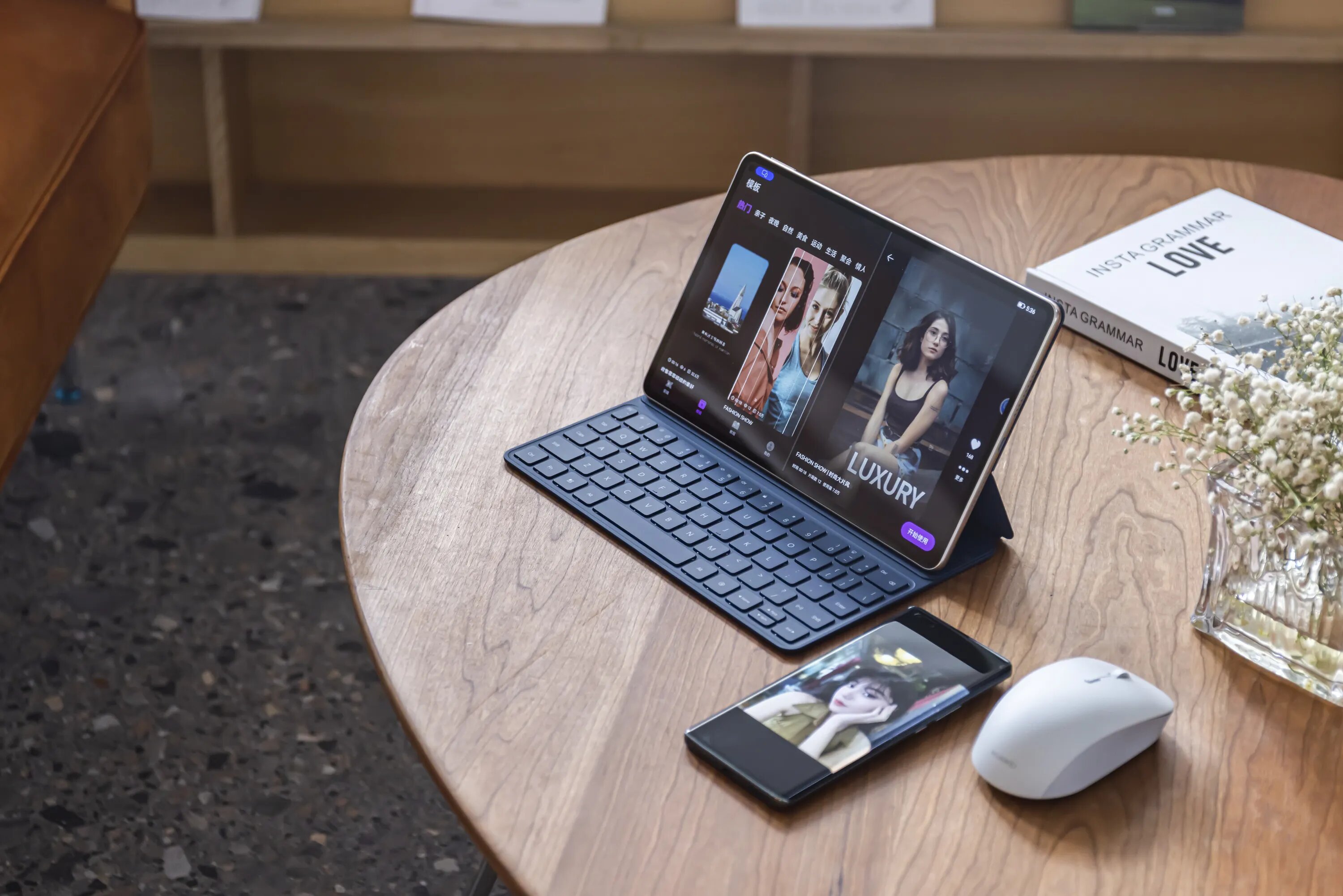 Apple Magic Keyboard vs. Smart Folio: อันไหนดีกว่ากัน?